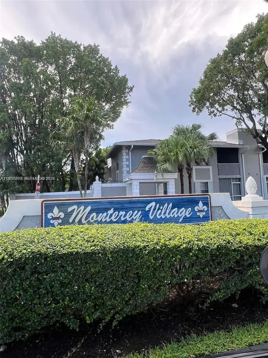 2 bedroom 2 bath Residential Lease for rent at 455 NE 210th Cir Ter # 18, Miami FL 33179