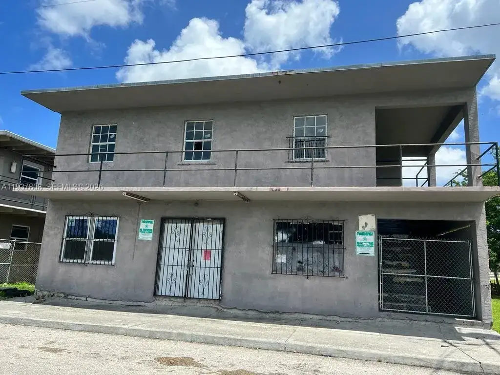 Commercial Sale for sale at 171 Booker Pl, Pahokee FL 33476