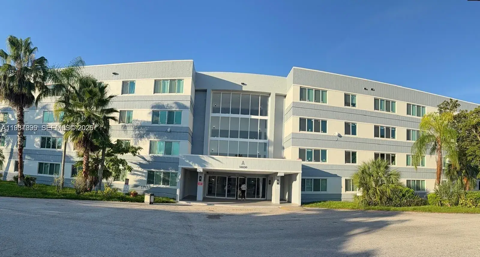 2 bedroom 1 bath Residential for sale at 14830 Naranja Lakes Blvd, Homestead FL 33032