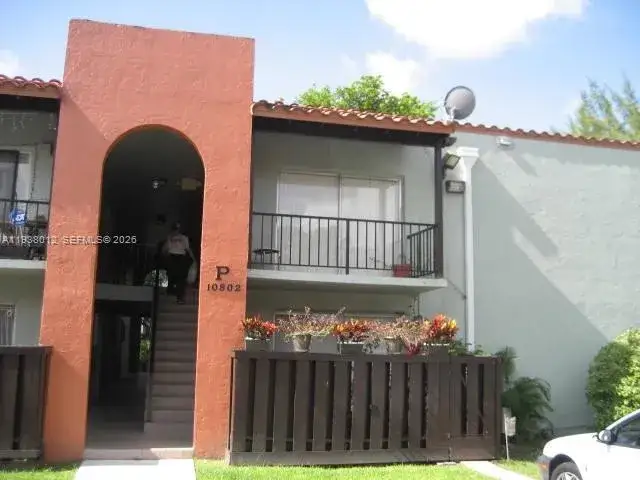 2 bedroom 2 bath Residential Lease for rent at 10802 N Kendall Dr # P1, Miami FL 33176