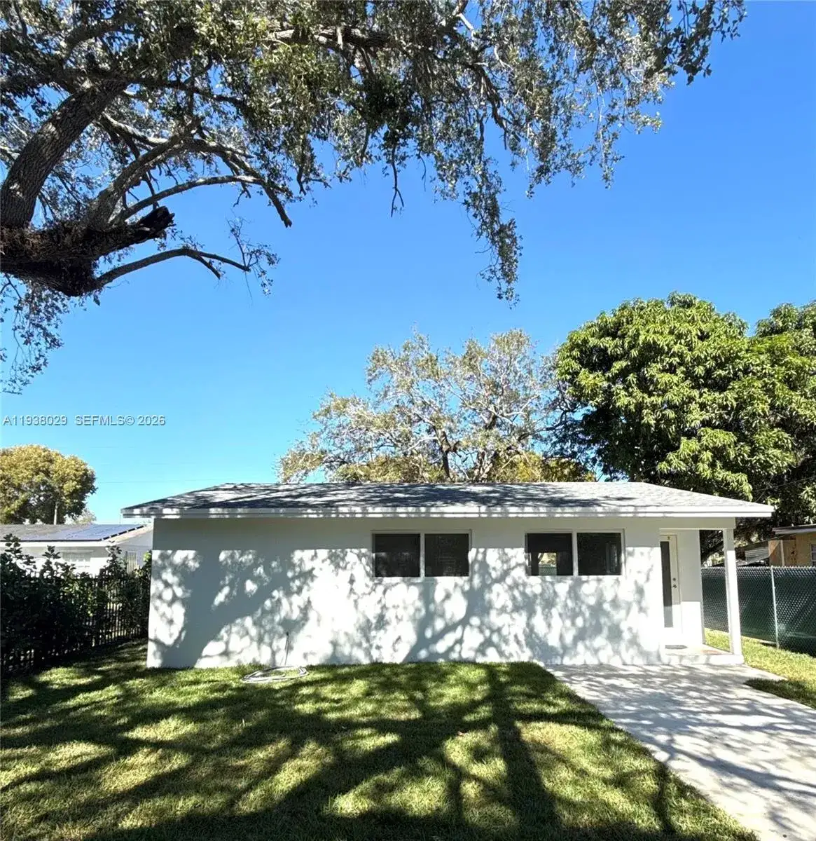 2 bedroom 2 bath Residential for sale at 6091 SW 64th Ter, South Miami FL 33143