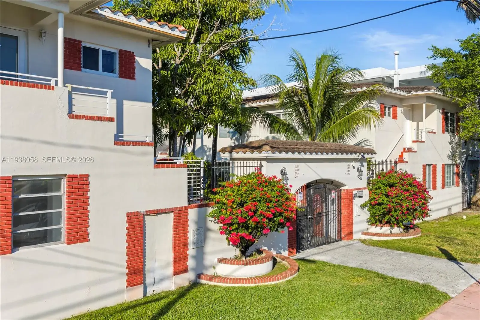 1 bedroom 1 bath Residential Lease for rent at 1203 Marseille Dr # 21, Miami Beach FL 33141