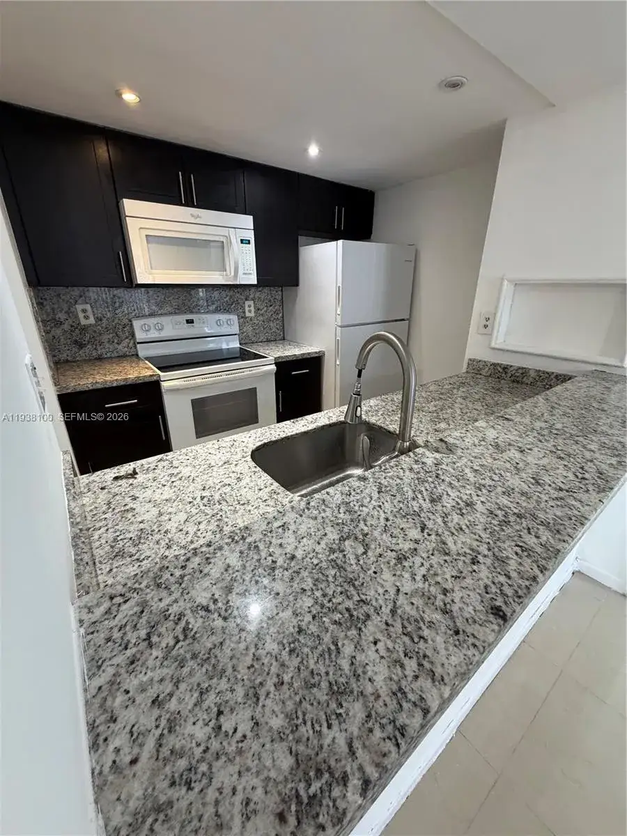2 bedroom 2 bath Residential Lease for rent at 7075 NW 186th St # C409, Hialeah FL 33015