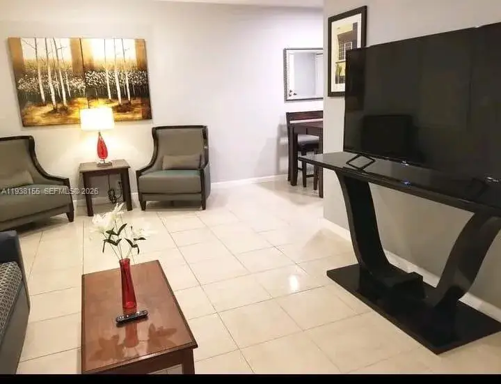 2 bedroom 1 bath Residential Lease for rent at 2023 Funston St, Hollywood FL 33020