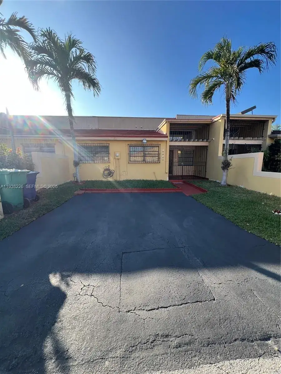 3 bedroom 2 bath Residential Lease for rent at 2470 SW 108th Pl # 2470, Miami FL 33165