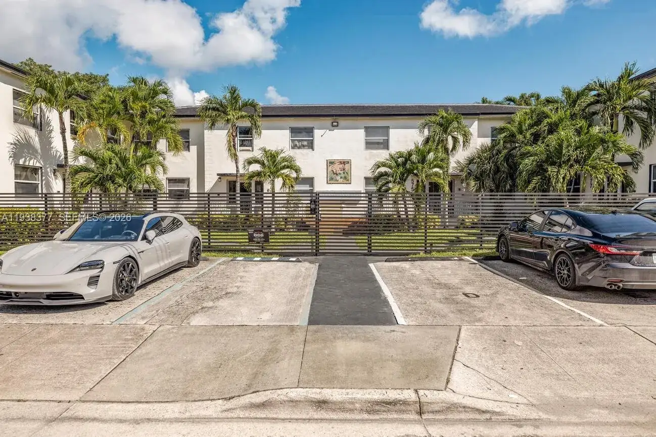 1 bedroom 1 bath Residential Lease for rent at 577 NE 82nd St # 14, Miami FL 33138