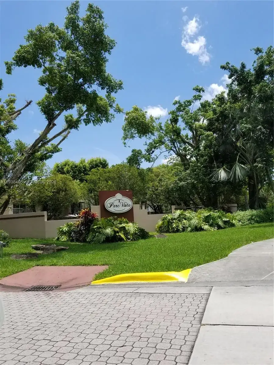 2 bedroom 1 bath Residential Lease for rent at 13952 SW 91st Ter # 13952, Miami FL 33186