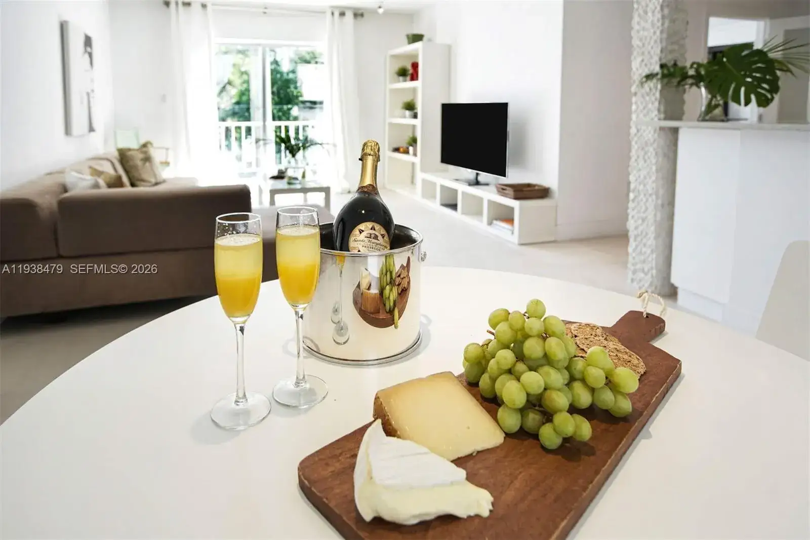 1 bedroom 2 bath Residential for sale at 201 Jefferson Ave # 2E, Miami Beach FL 33139