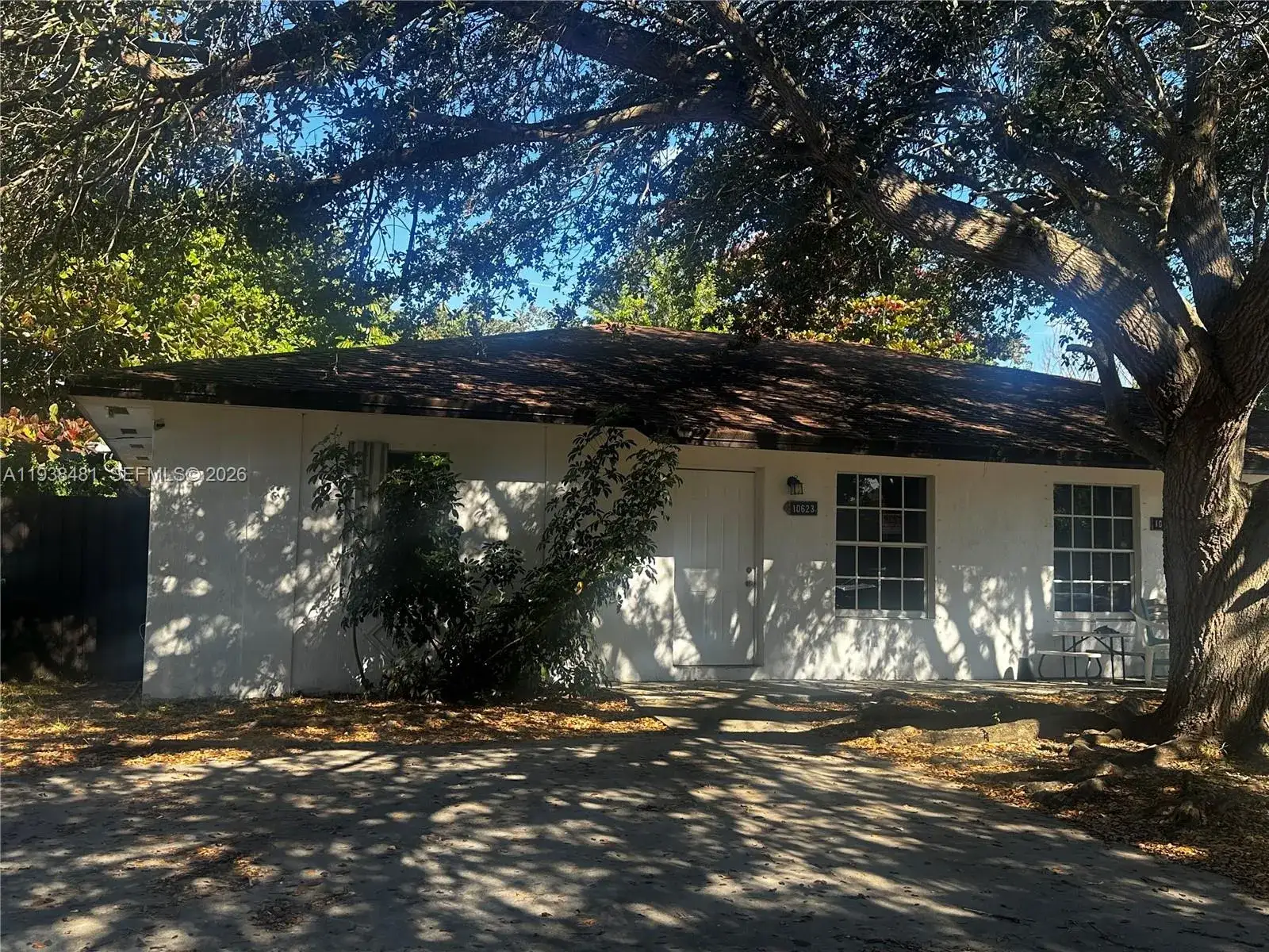 3 bedroom 2 bath Residential Lease for rent at 10623 SW 170th Ter # 10623, Miami FL 33157