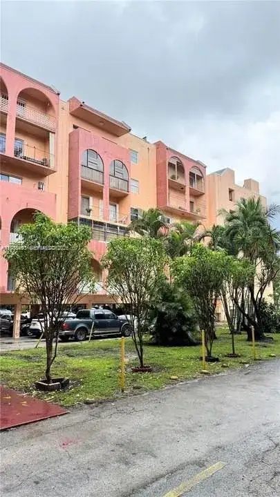 1 bedroom 1 bath Residential Lease for rent at 460 E 23rd St # 319, Hialeah FL 33013