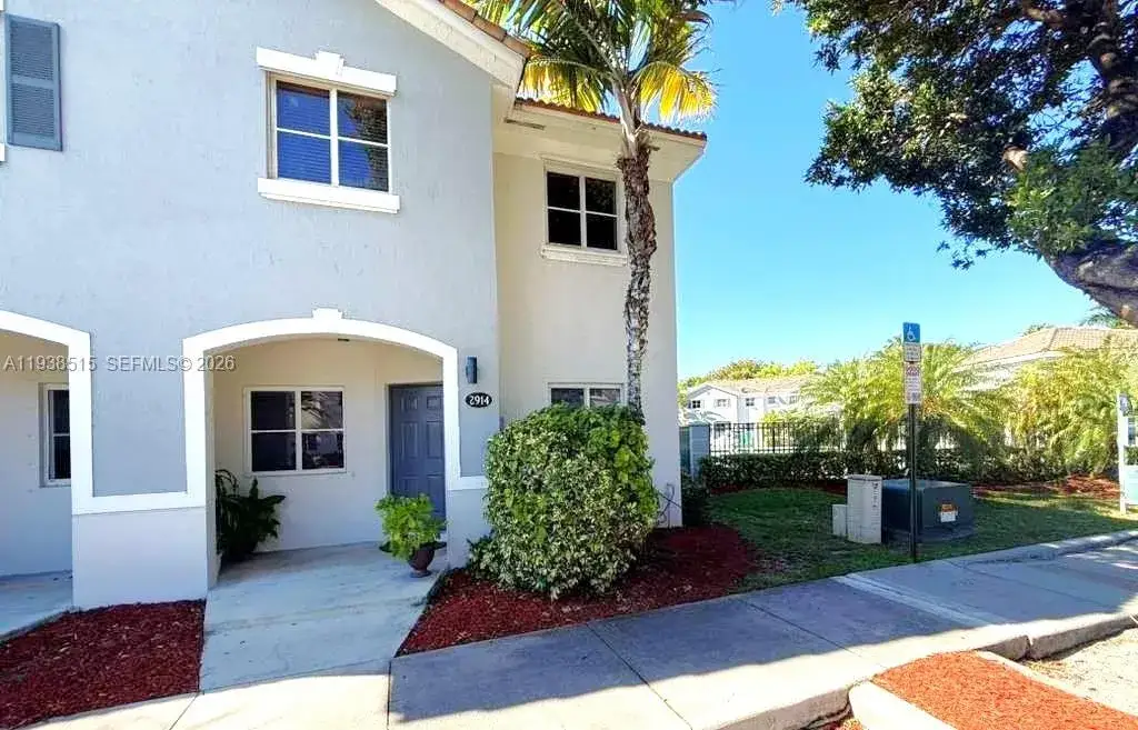 3 bedroom 2 bath Residential for sale at 2914 SE 15th Ter, Homestead FL 33035