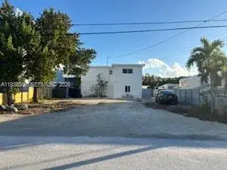1 bedroom 1 bath Residential Lease for rent at 75 Coral Dr, Key Largo FL 33037