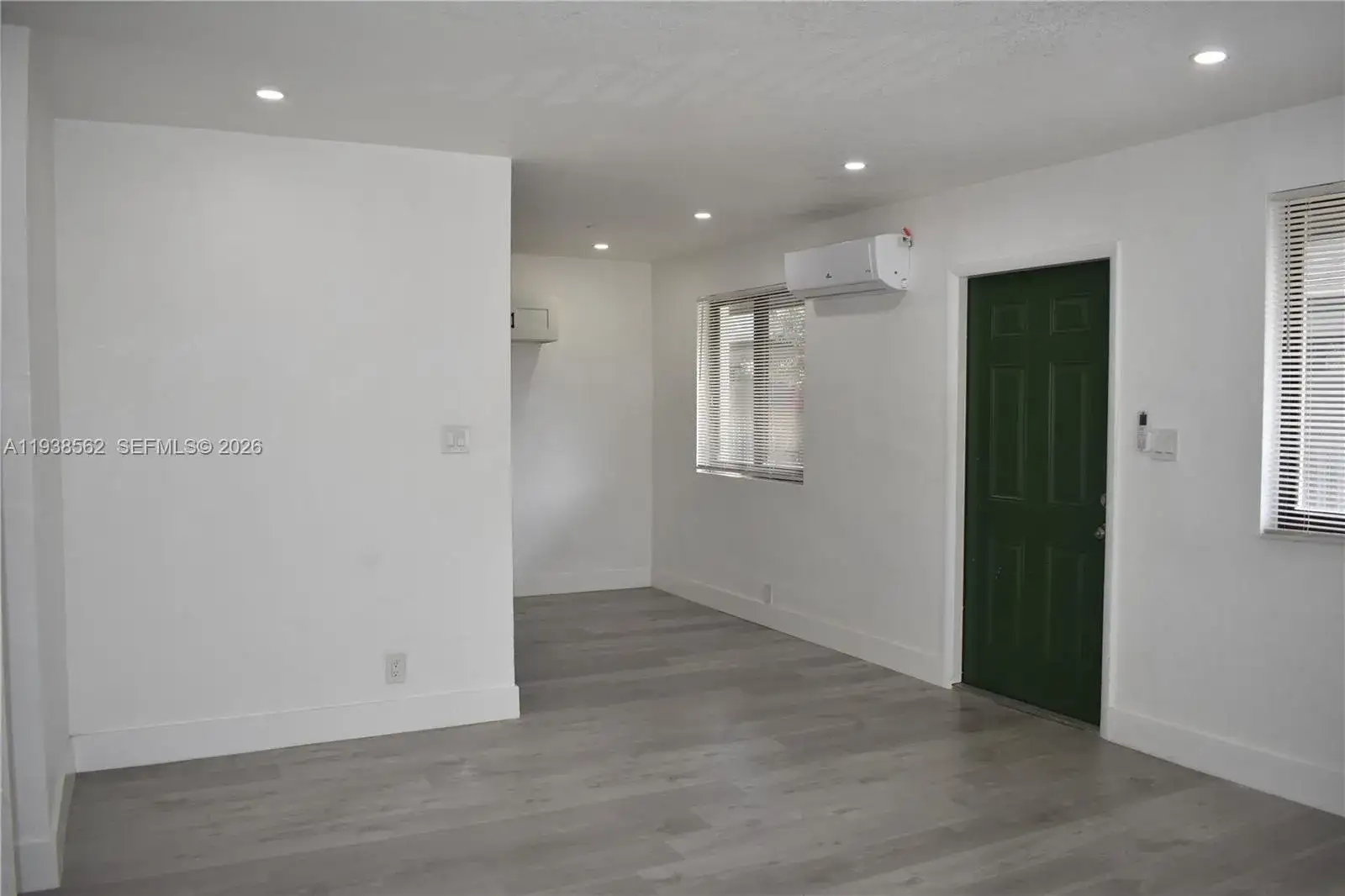 2 bedroom 1 bath Residential Lease for rent at 900 NW 8th Ave # 1, Pompano Beach FL 33060