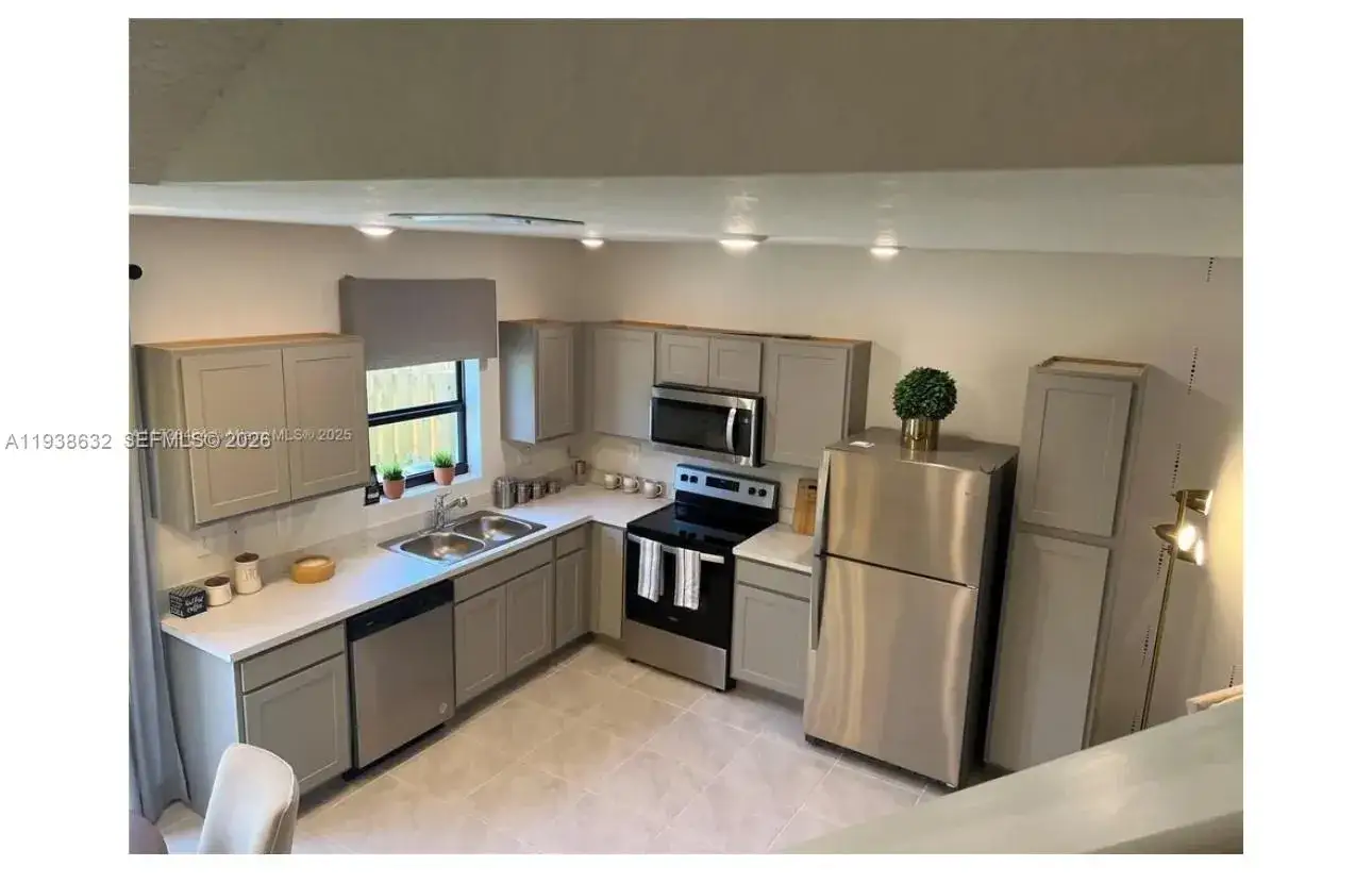 3 bedroom 3 bath Residential Lease for rent at 149 NE 3rd Ct # 149, Florida City FL 33034