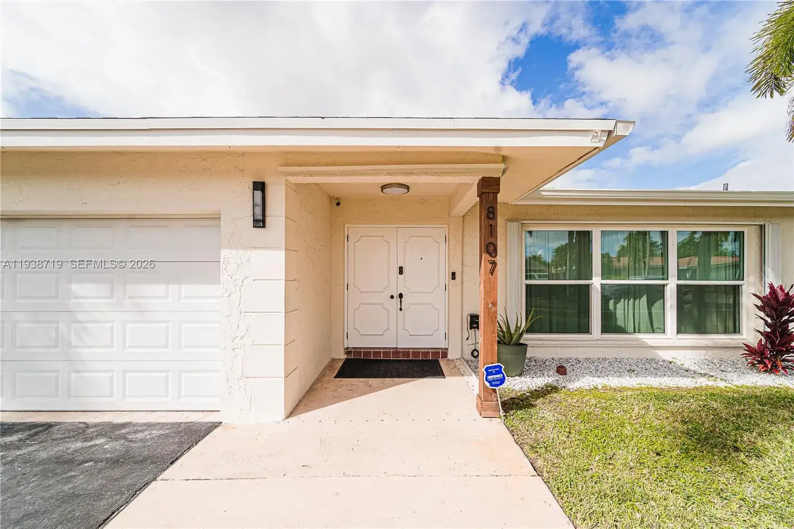 4 bedroom 3 bath Residential Lease for rent at 8107 NW 74th Ave, Tamarac FL 33321