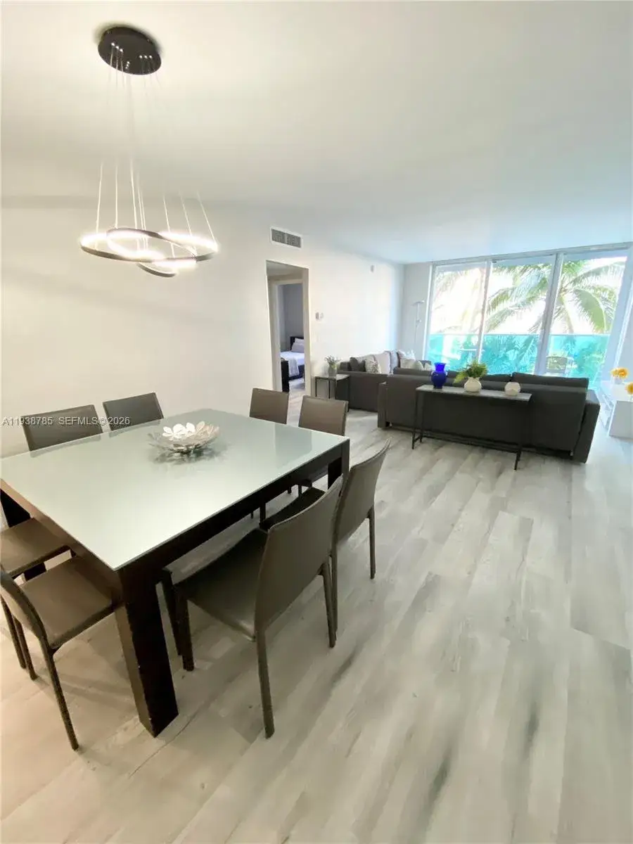 2 bedroom 2 bath Residential for sale at 4001 S Ocean Dr # 4M, Hollywood FL 33019
