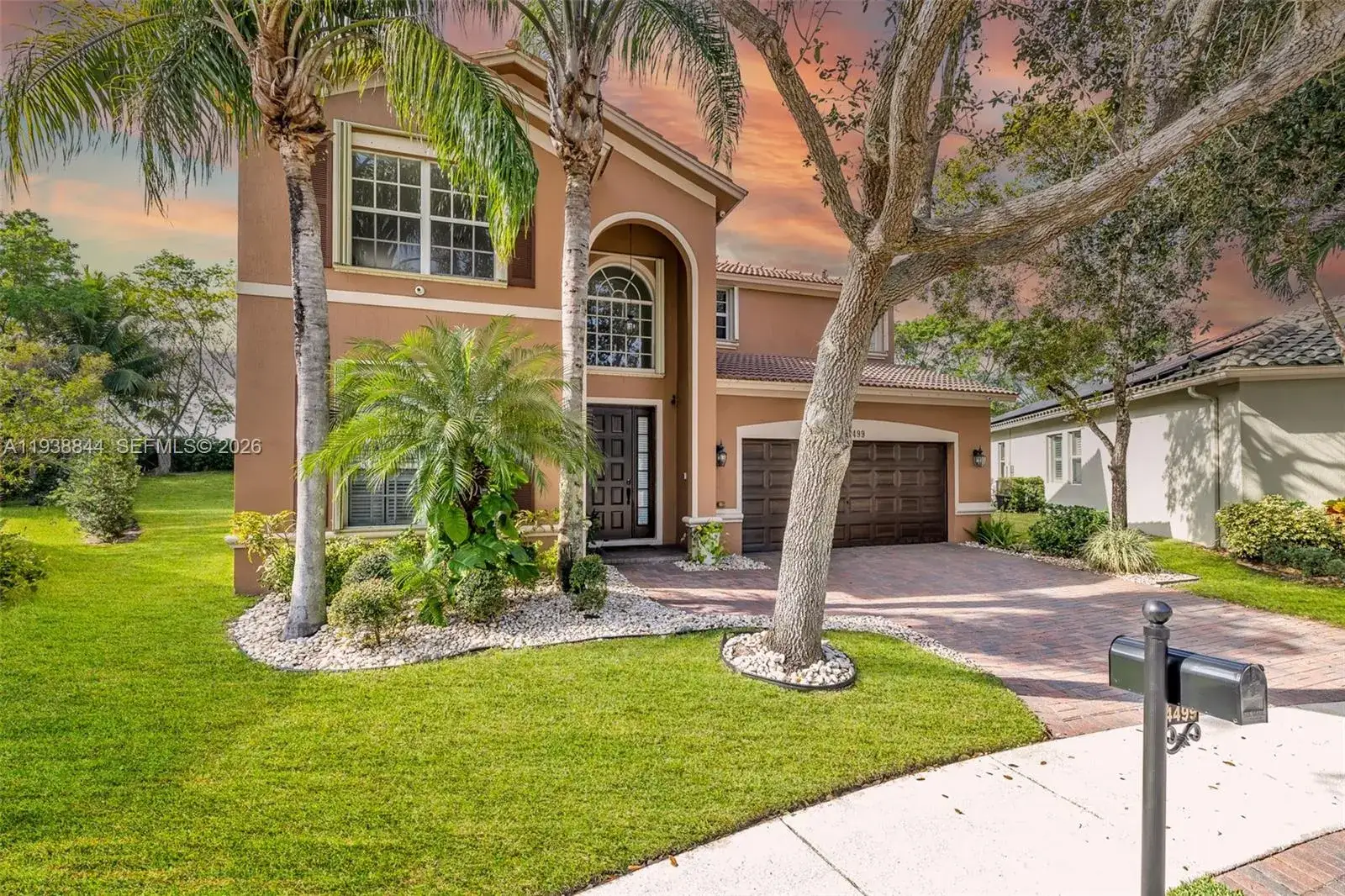 4 bedroom 3 bath Residential for sale at 4499 W Whitewater Ave, Weston FL 33332