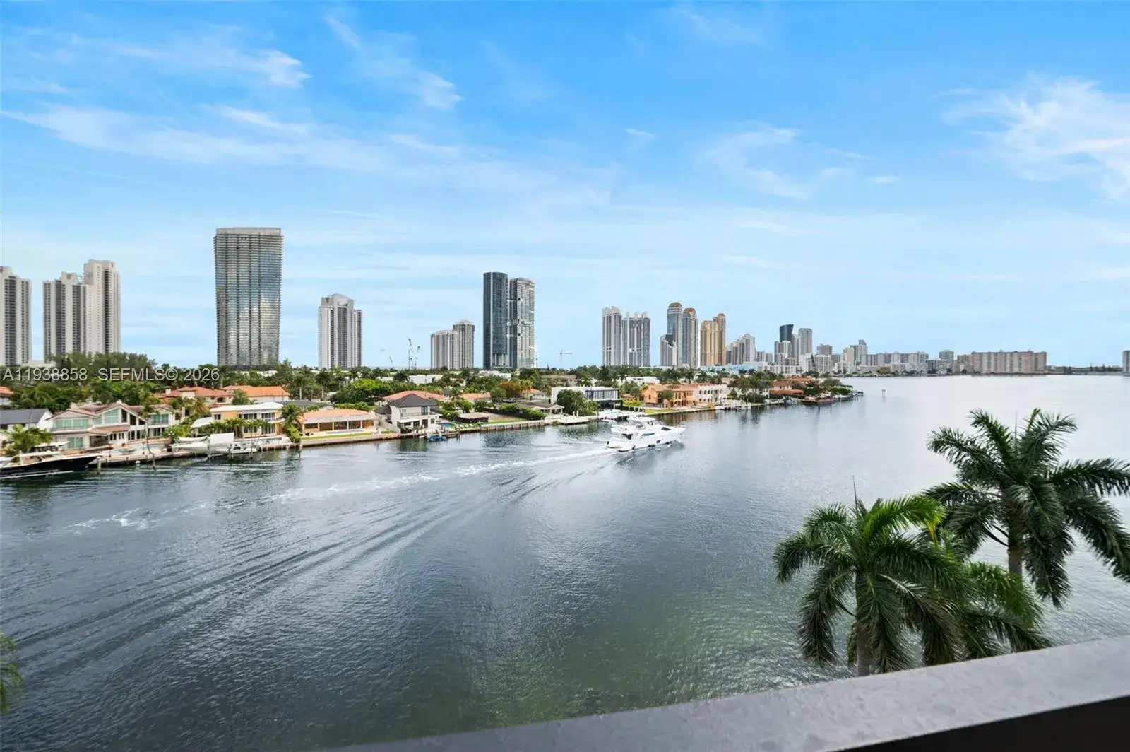 2 bedroom 2 bath Residential for sale at 19195 NE 36th Ct # 710, Aventura FL 33180