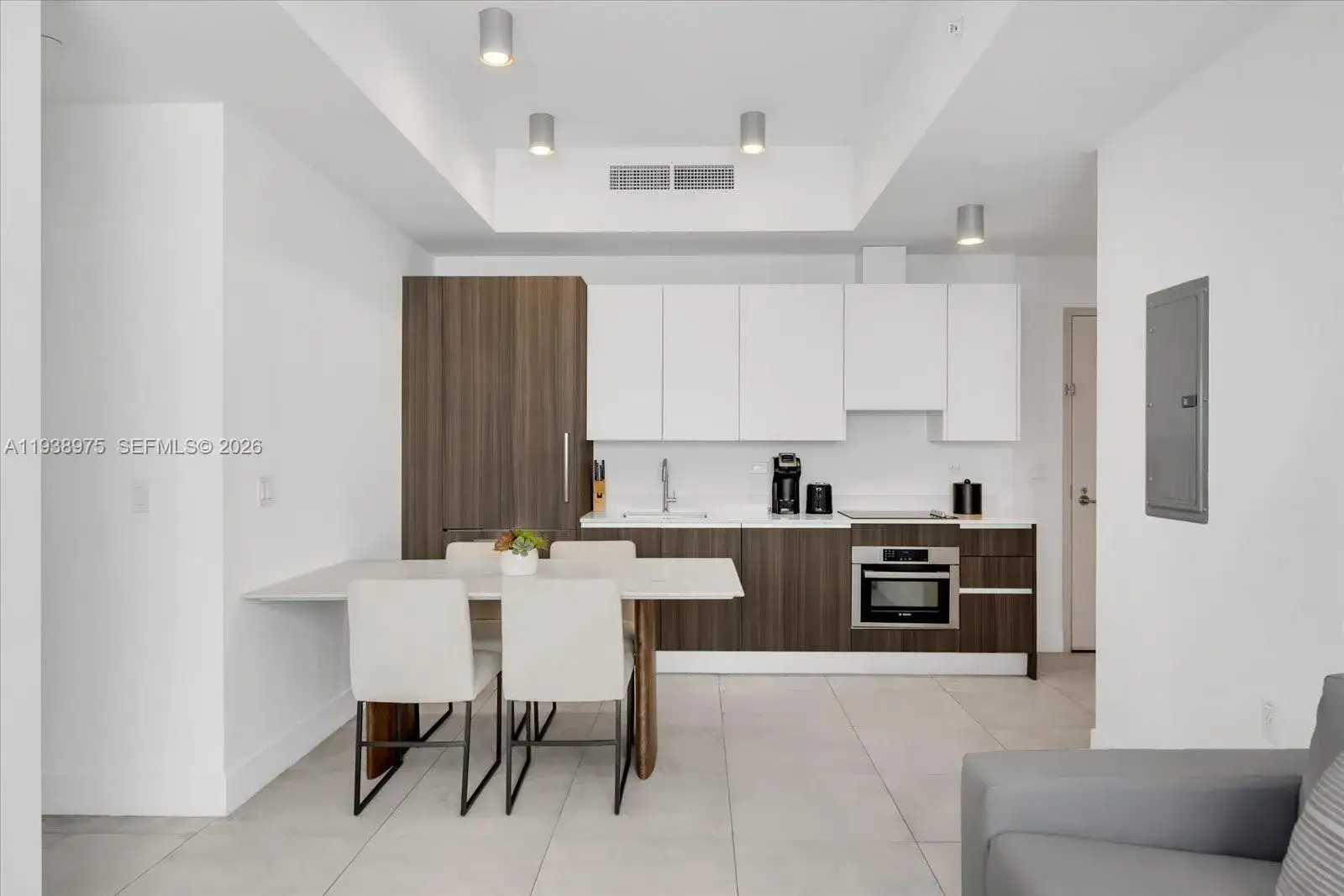 1 bedroom 1 bath Residential for sale at 239 SW 9th St # 1603, Miami FL 33130