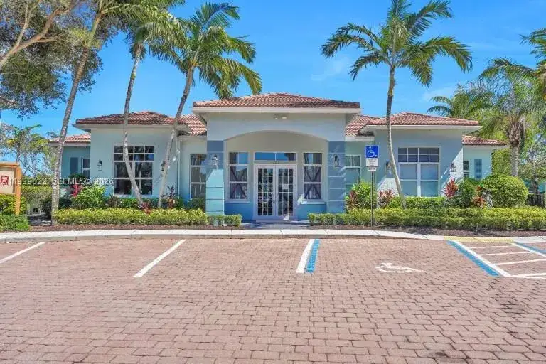 2 bedroom 2 bath Residential for sale at 1942 Alamanda Way, Riviera Beach FL 33404