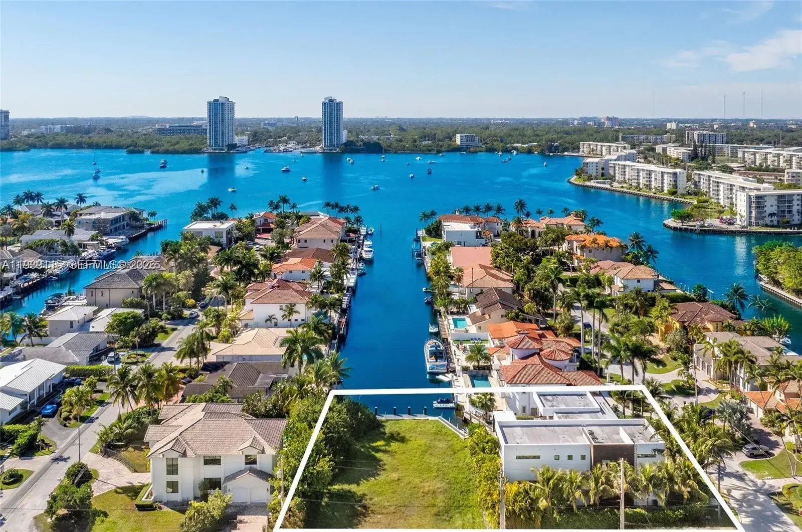 6 bedroom 7 bath Residential for sale at 17050 NE 35th Ave, North Miami Beach FL 33160