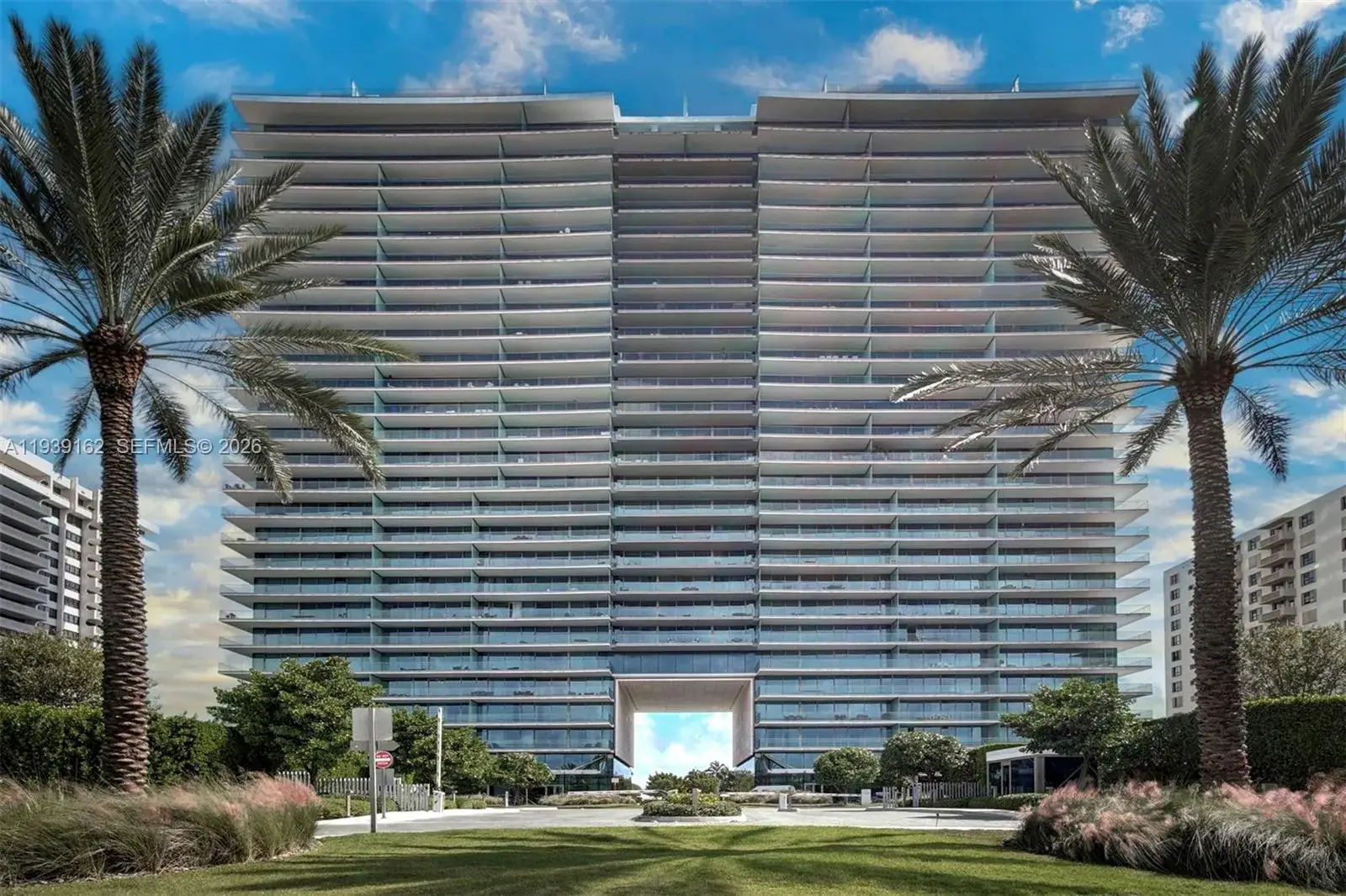 1 bedroom 1 bath Residential for sale at 10201 Collins Ave # 804, Bal Harbour FL 33154