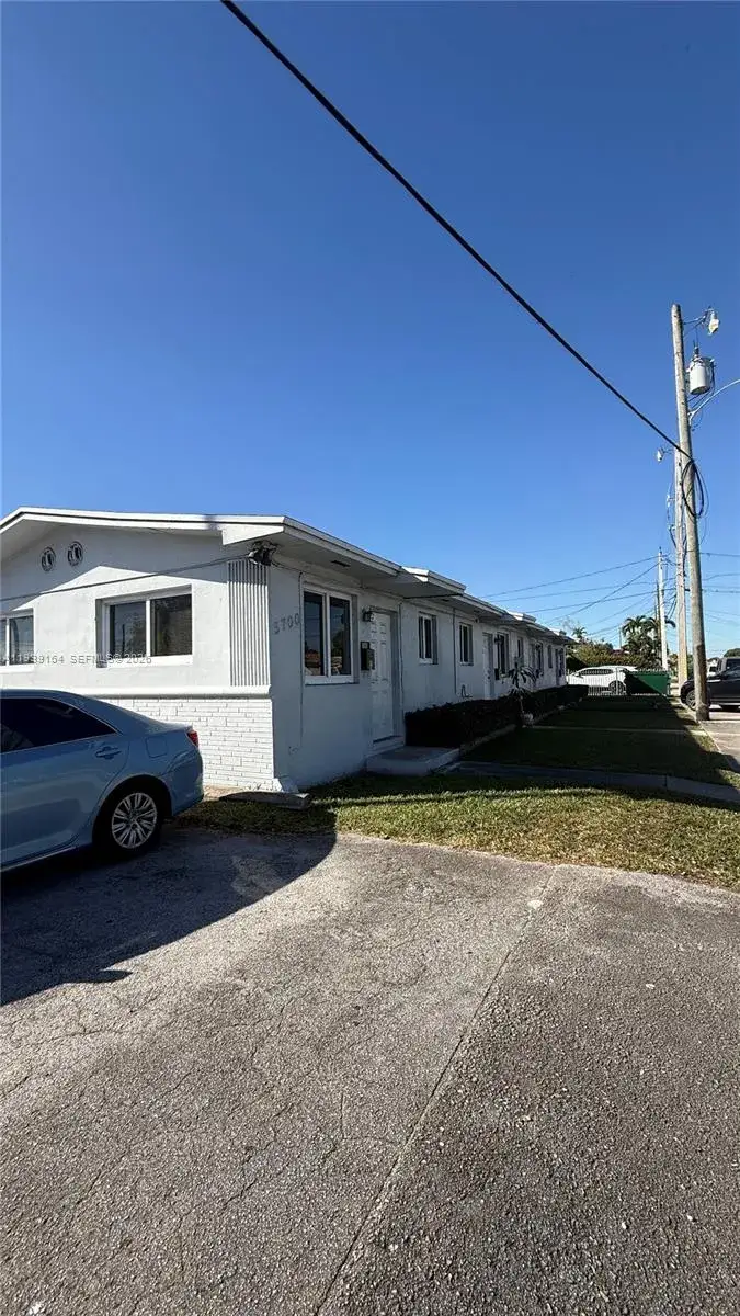 1 bedroom 1 bath Residential Lease for rent at 5700 SW 4th St # 1, Miami FL 33144