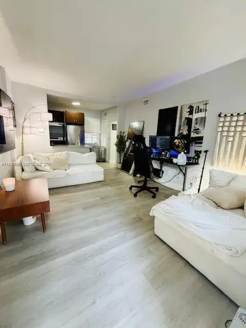 1 bedroom 1 bath Residential Lease for rent at 541 NE 62nd St # 2, Miami FL 33138