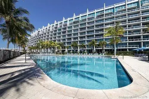 2 bedroom 3 bath Residential for sale at 2950 NE 188 ST # 344, Aventura FL 33180