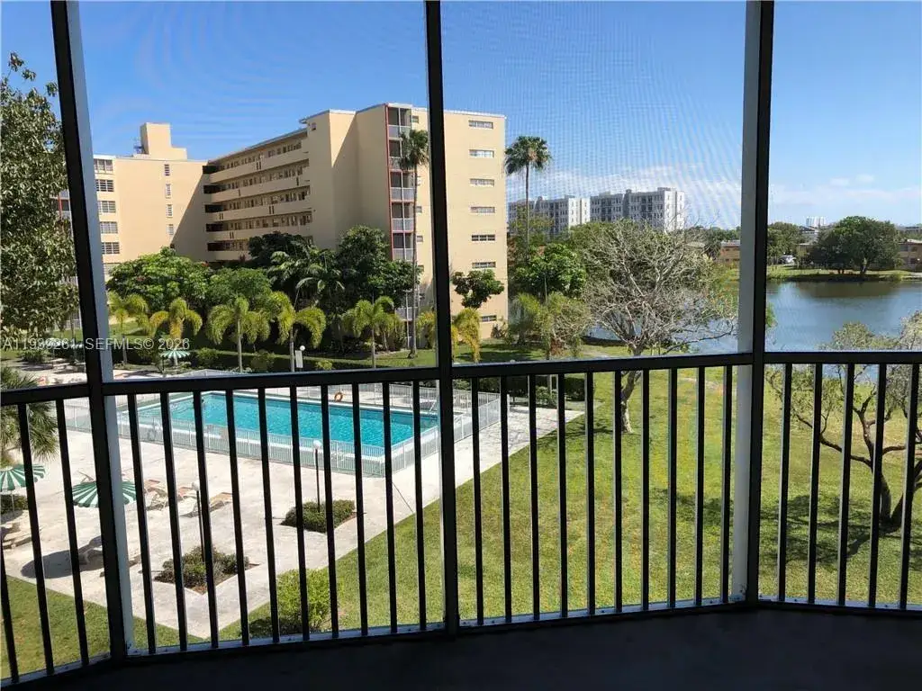 2 bedroom 2 bath Residential Lease for rent at 1750 NE 191st St # 1, Miami FL 33179