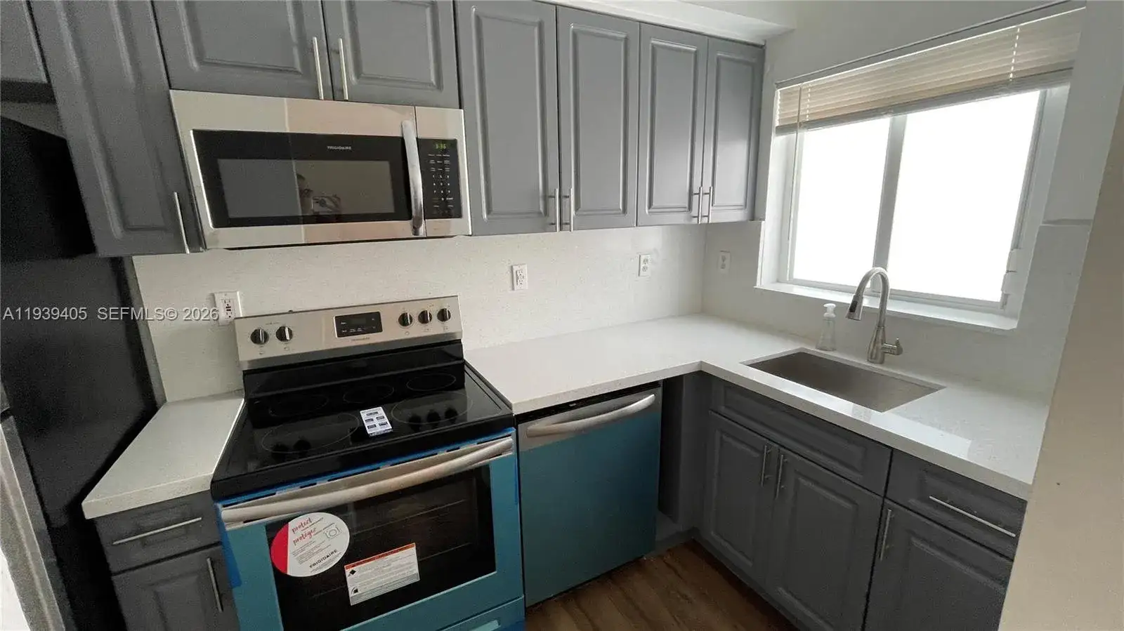 2 bedroom 1 bath Residential Lease for rent at 209 NW 84rd St # 209, Miami FL 33150