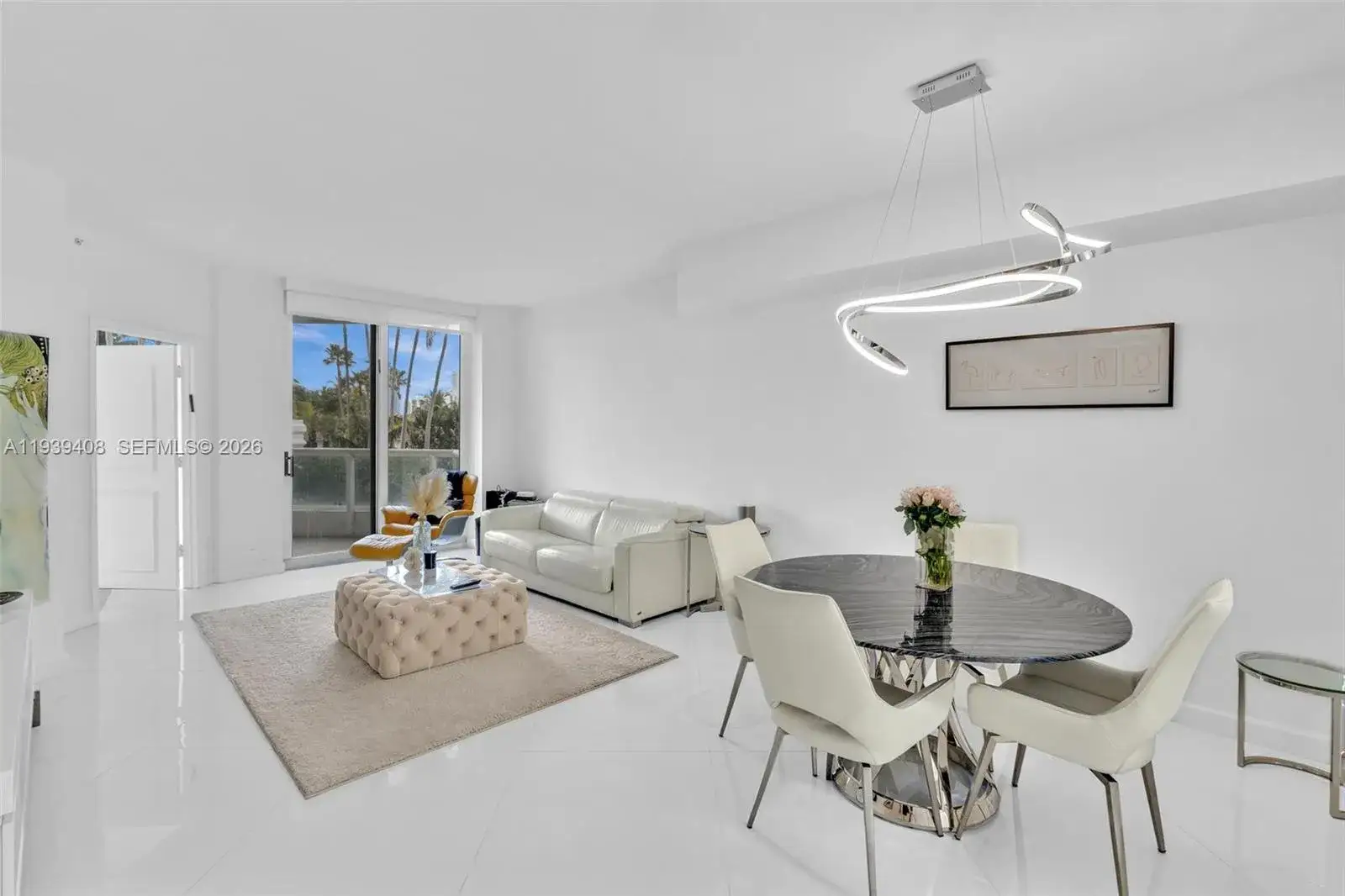 1 bedroom 1 bath Residential for sale at 21050 Point Pl # 302, Aventura FL 33180