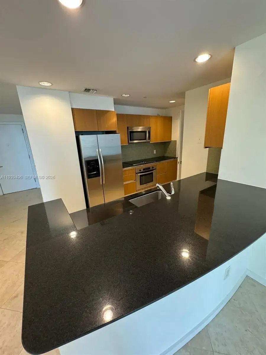 1 bedroom 1 bath Residential for sale at 1060 BRICKELL AV # 2603, Miami FL 33131