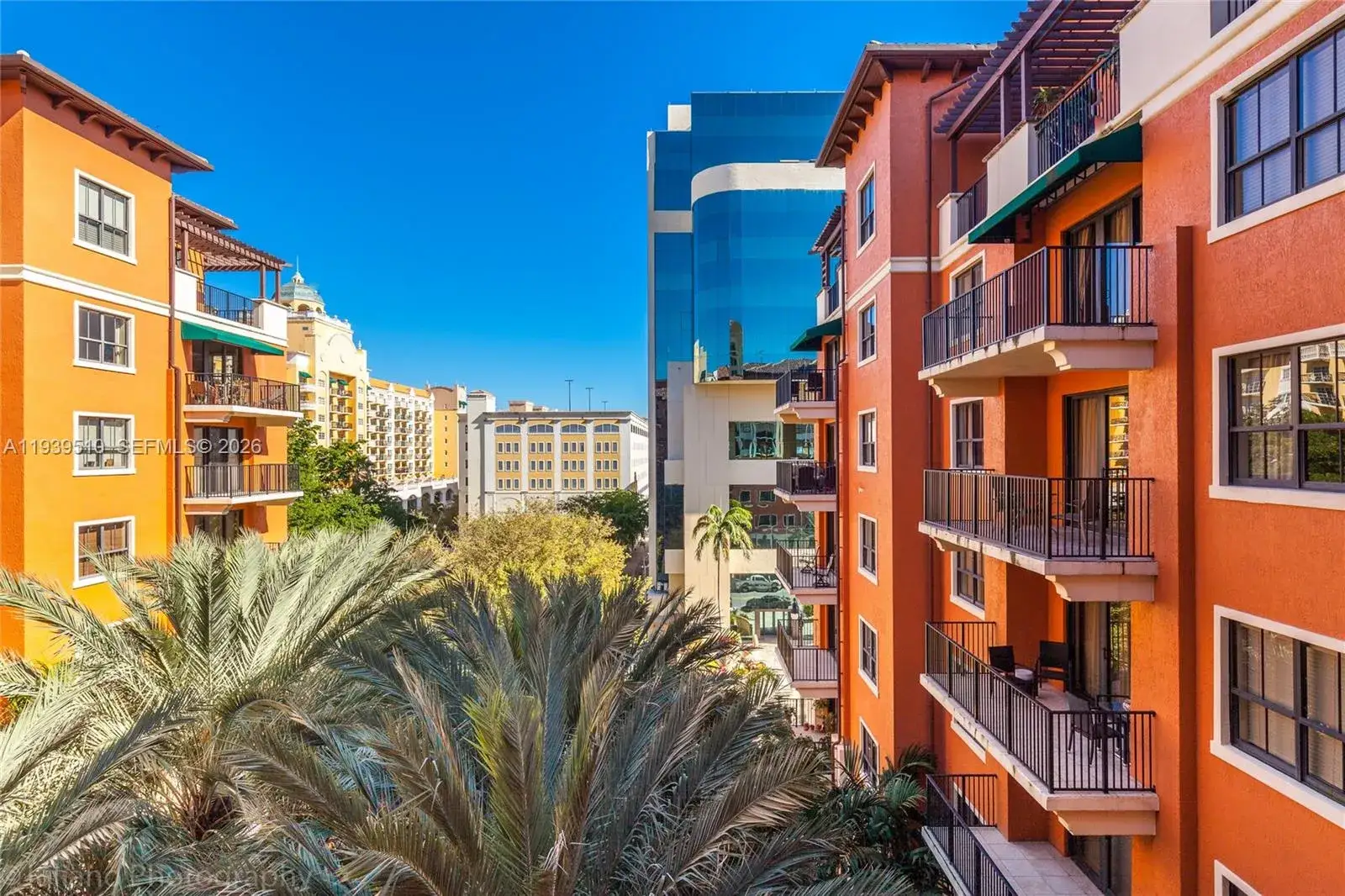 1 bedroom 1 bath Residential for sale at 100 Andalusia Ave # 609, Coral Gables FL 33134