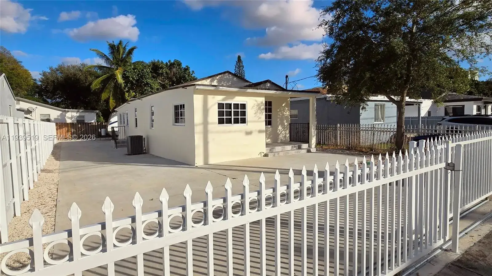 1 bedroom 1 bath Residential Lease for rent at 5565 NW 24th Ave # 0, Miami FL 33142