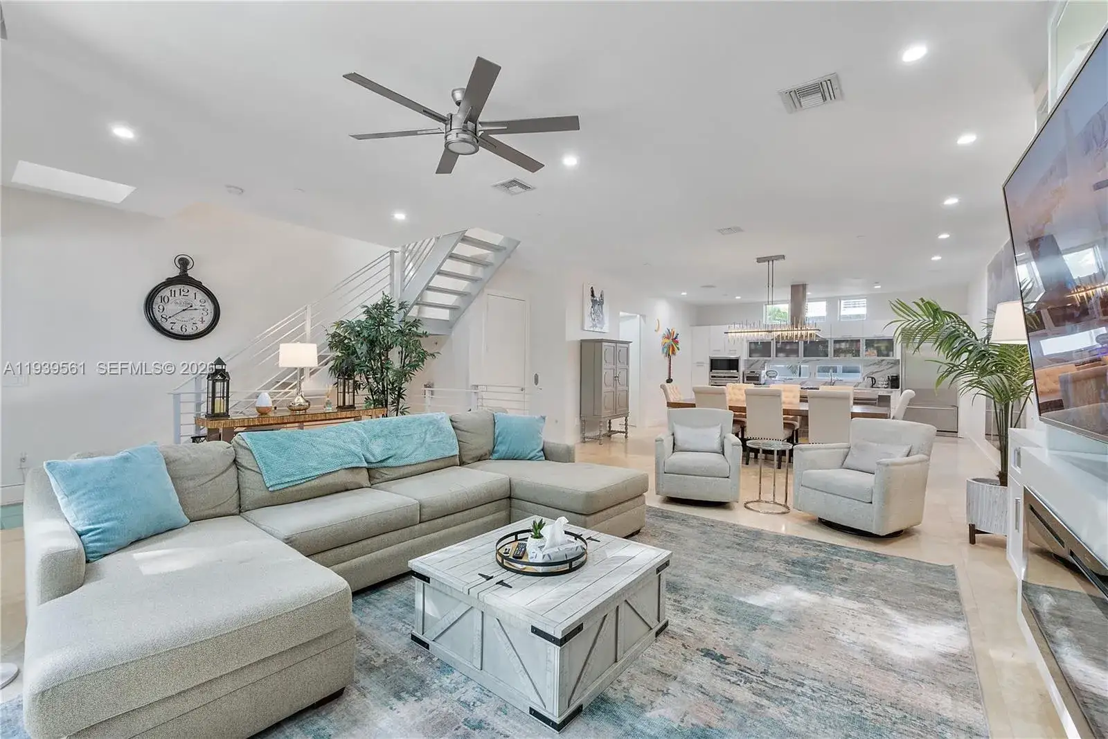 3 bedroom 3 bath Residential Lease for rent at 3266 NE 15th St, Pompano Beach FL 33062