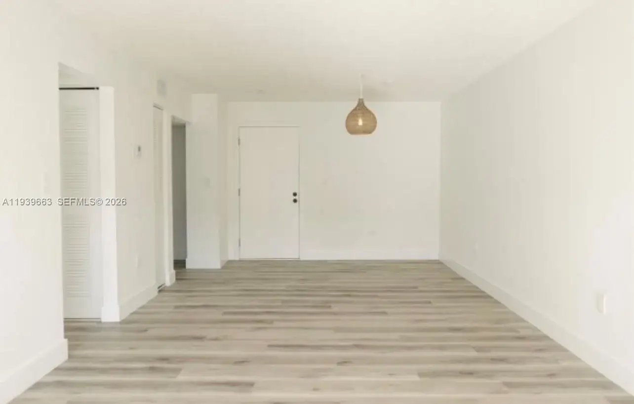 1 bedroom 1 bath Residential Lease for rent at 8287 SW 128th St # 210, Pinecrest FL 33156