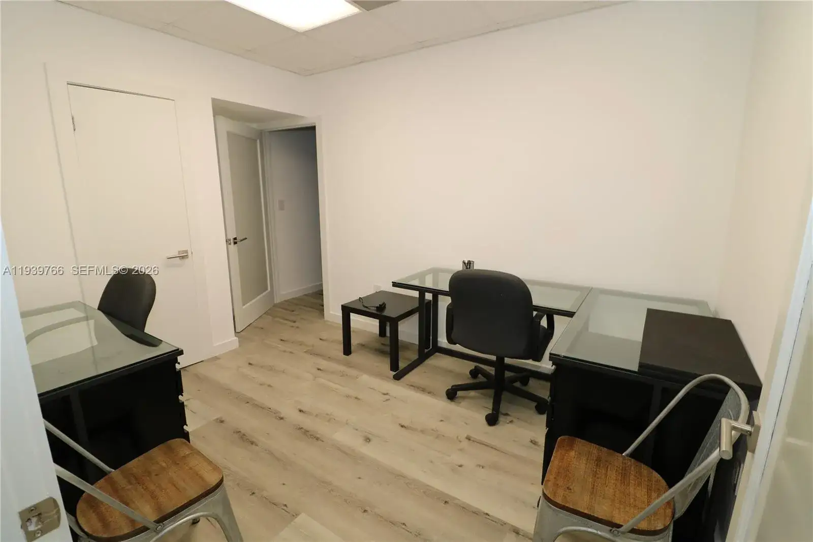 Commercial Sale for sale at 7452 SW 48th St, Miami FL 33155