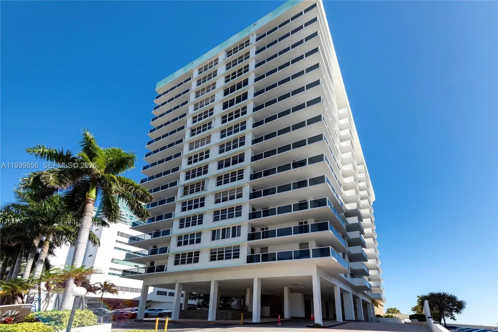 2 bedroom 2 bath Residential for sale at 3725 S Ocean Dr # 1406, Hollywood FL 33019
