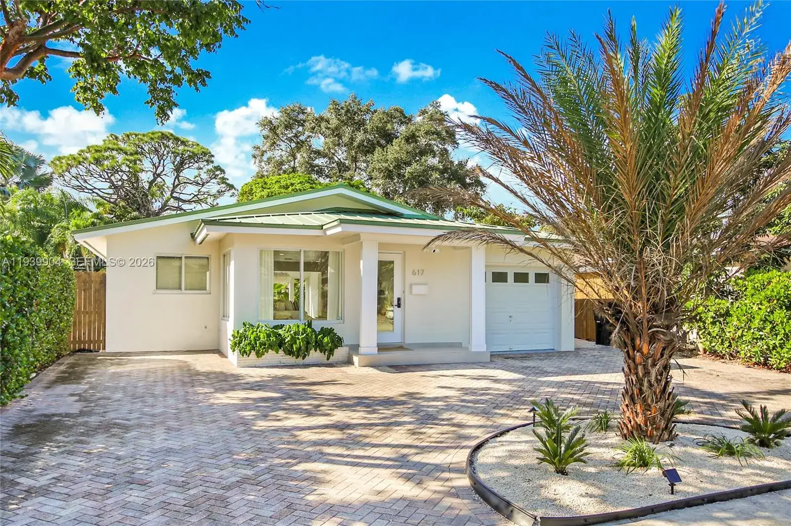 2 bedroom 2 bath Residential for sale at 617 SW 5th Ave, Fort Lauderdale FL 33315