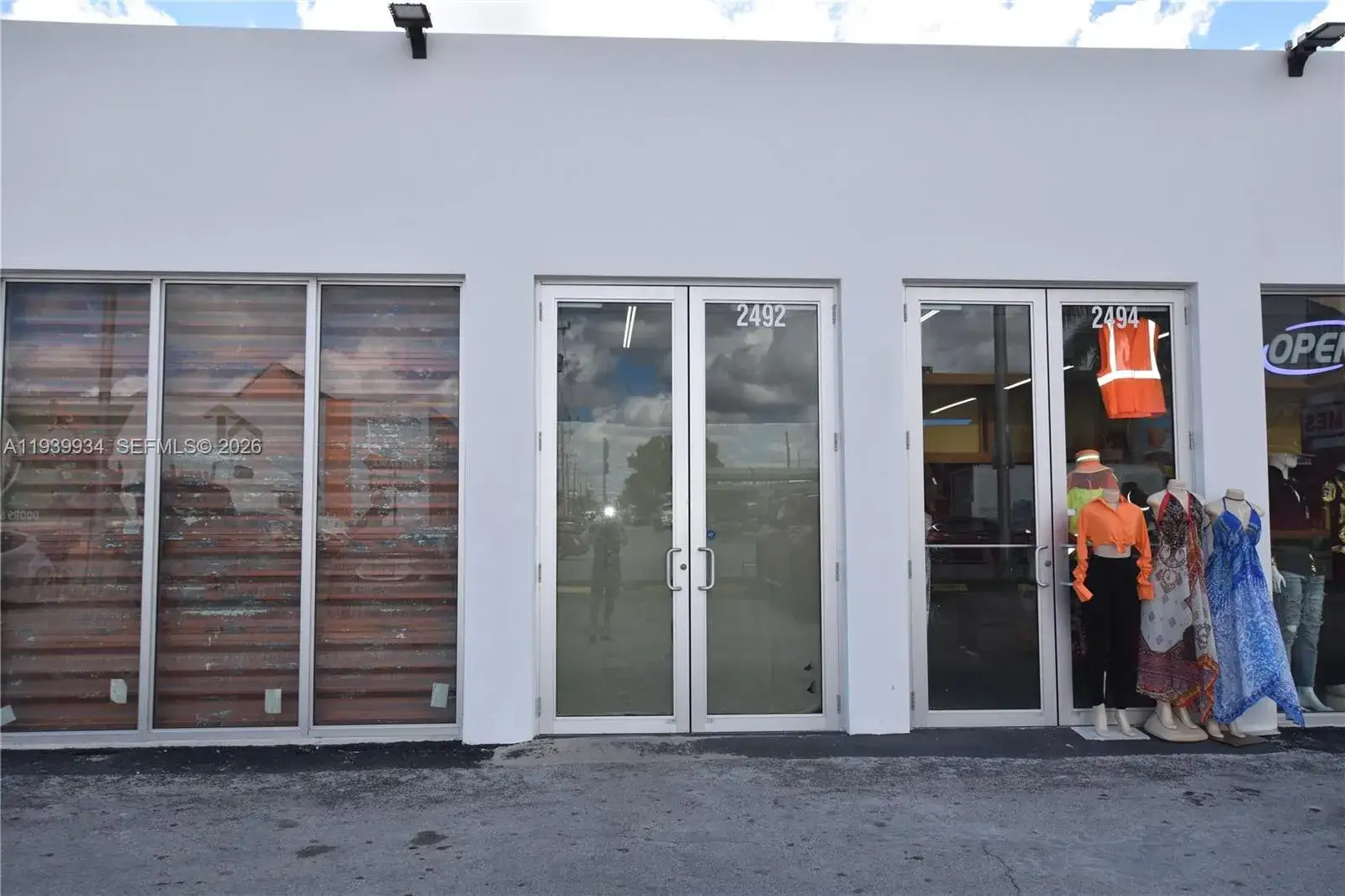 Commercial Sale for sale at 2494 NW 20th St, Miami FL 33142