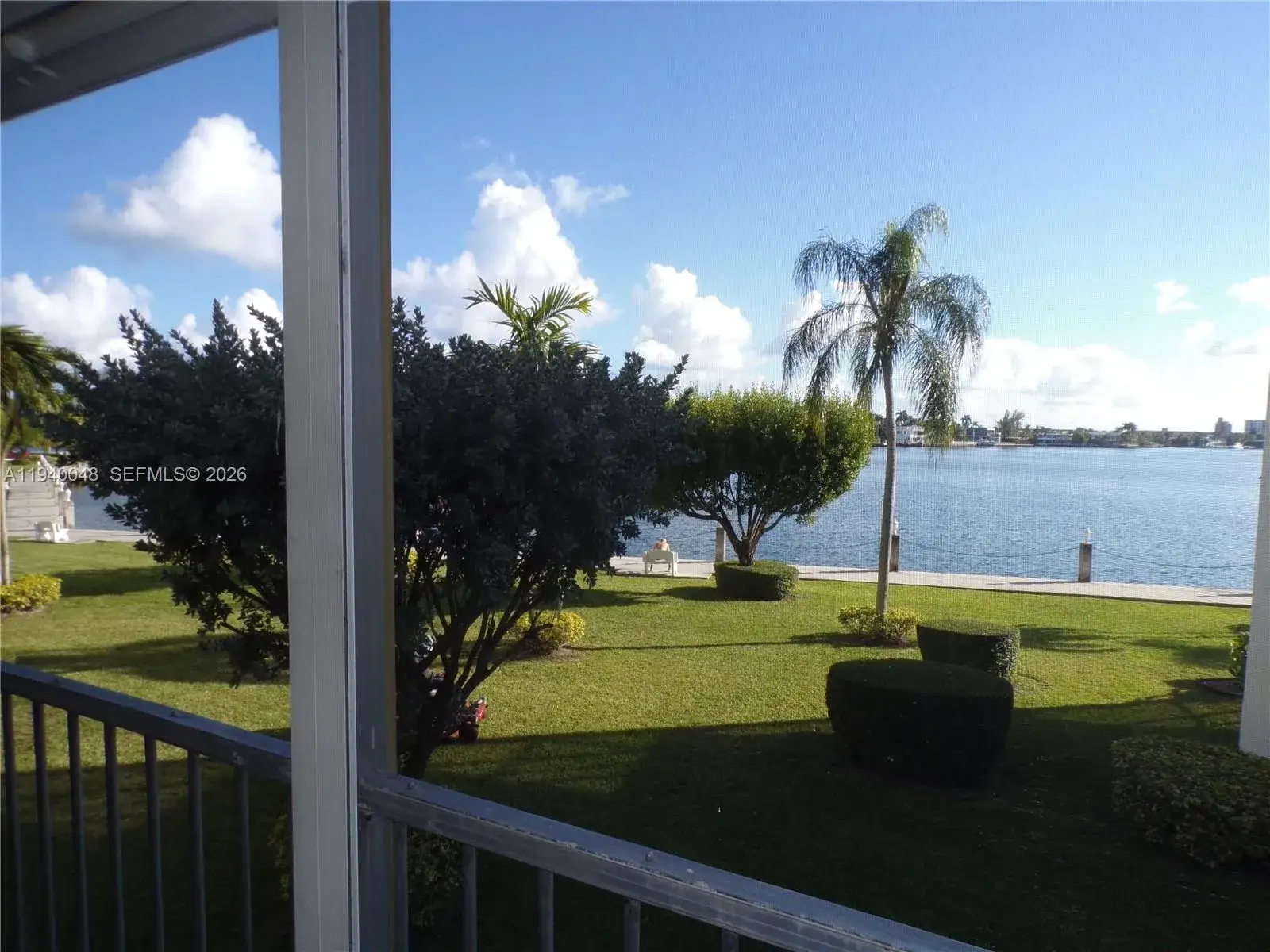 2 bedroom 2 bath Residential for sale at 3020 Marcos Dr # S214, Aventura FL 33160
