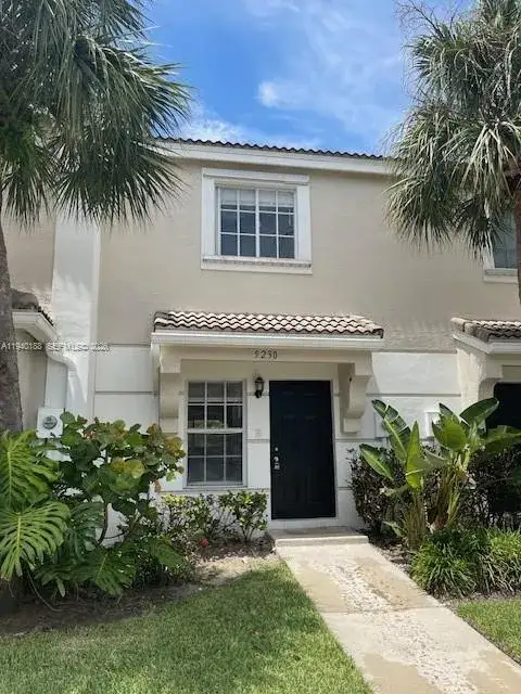 2 bedroom 2 bath Residential Lease for rent at 4938 Palmbrooke Cir, West Palm Beach FL 33417