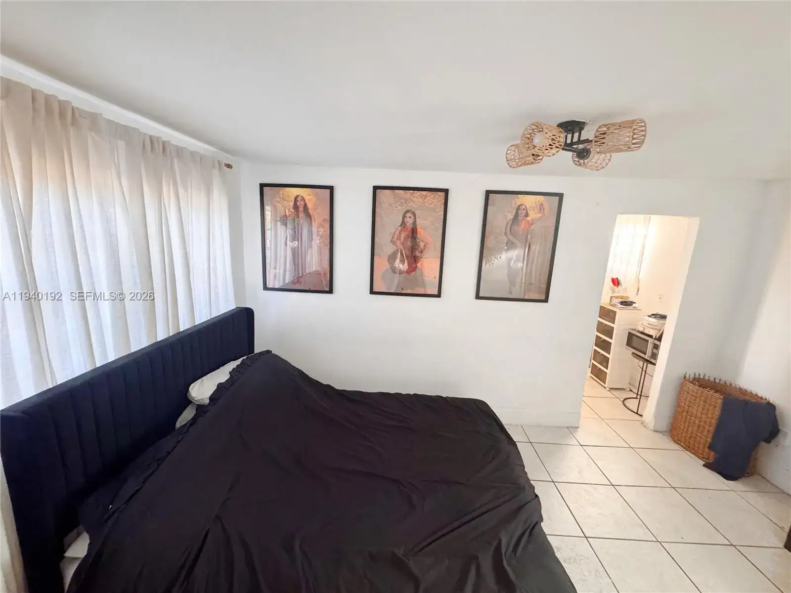 1 bedroom 1 bath Residential Lease for rent at 195 NW 135th St # 0, Miami FL 33168