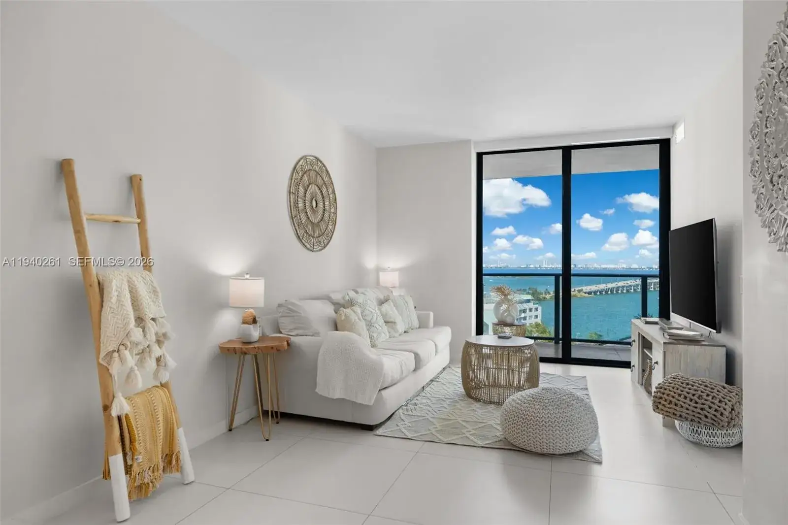 1 bedroom 1 bath Residential Lease for rent at 501 NE 31st St # 1503, Miami FL 33137