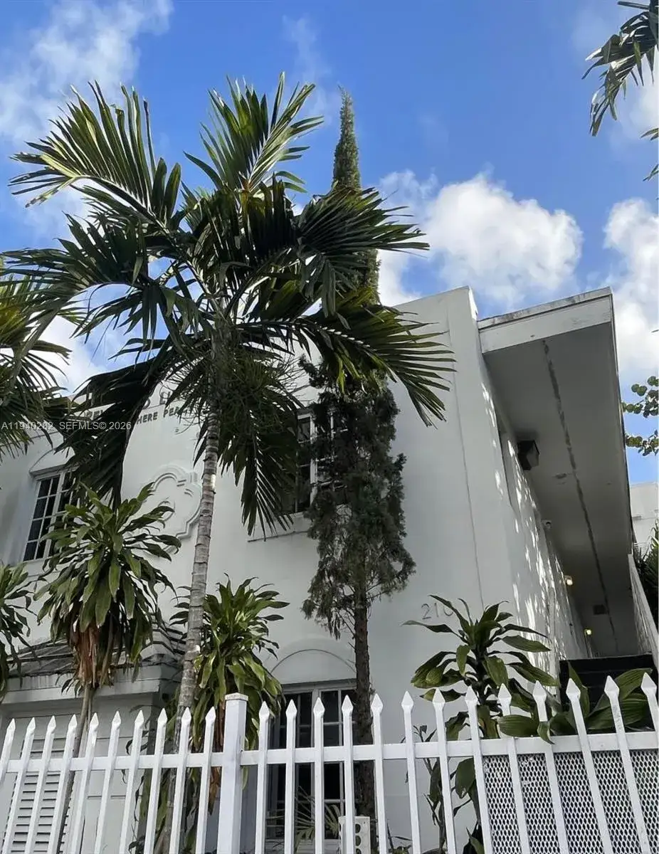 Commercial Sale for sale at 210 NW 16th St, Miami FL 33136