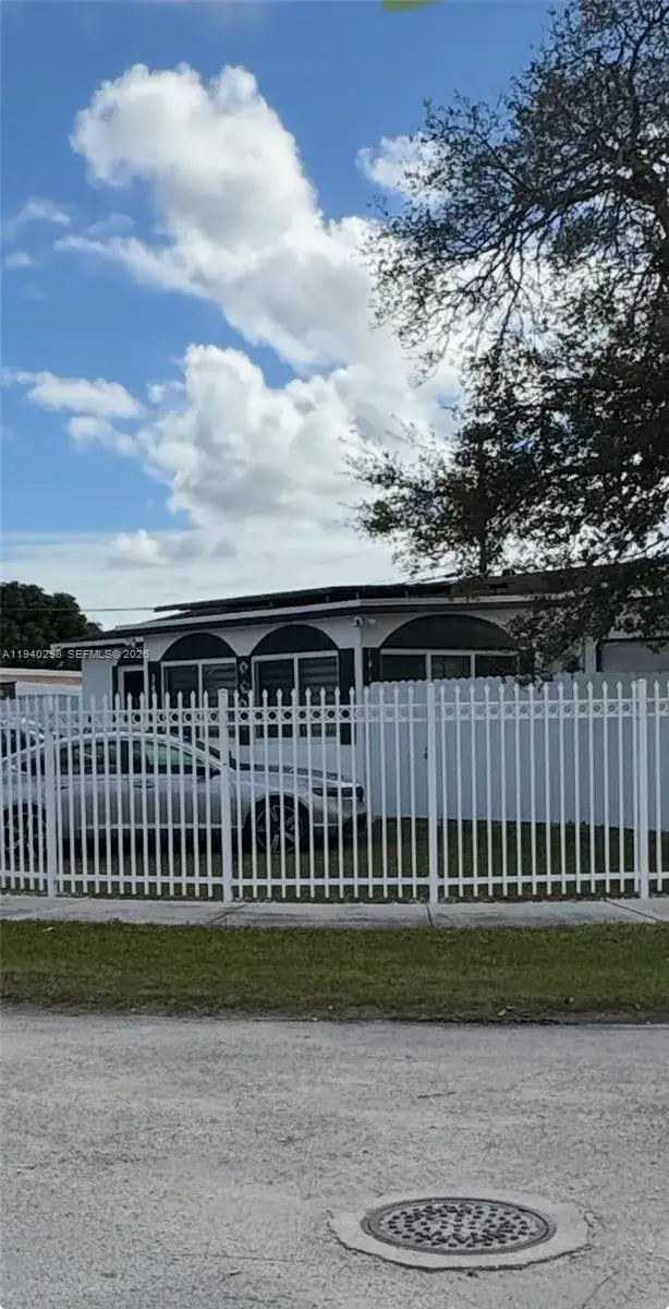 3 bedroom 1 bath Residential for sale at 14540 SW 291st St, Homestead FL 33033