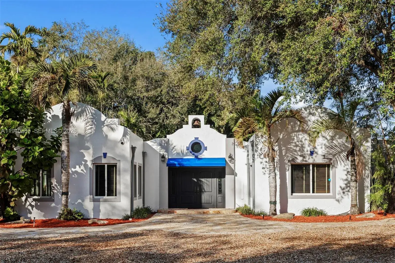 3 bedroom 2 bath Residential Lease for rent at 7975 Sunset Dr, Miami FL 33143
