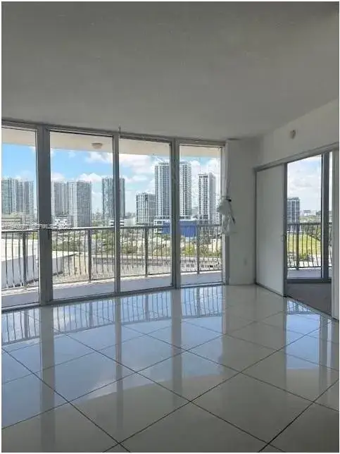 2 bedroom 2 bath Residential for sale at 1750 N Bayshore Dr # 1714, Miami FL 33132