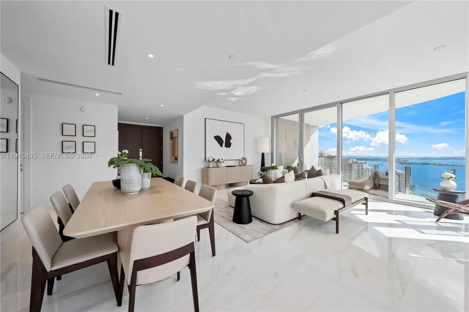 3 bedroom 3 bath Residential for sale at 300 Biscayne Blvd Way # 3407, Miami FL 33131
